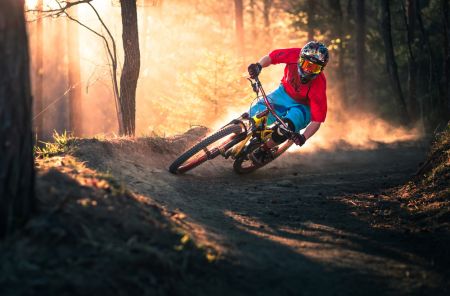 Golden Bermed Corner