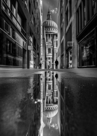 The Mirror Of St Paul's Cathedral