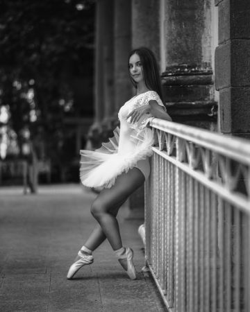 Ballerina BW