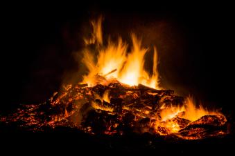 How to create your own flaming hot canvas