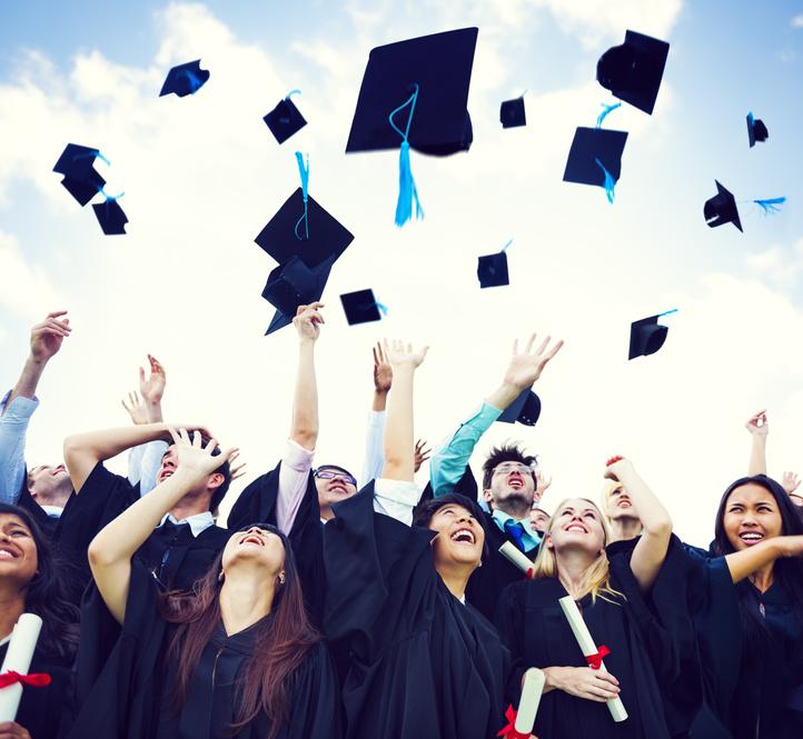 Creative ways to capture your graduation day
